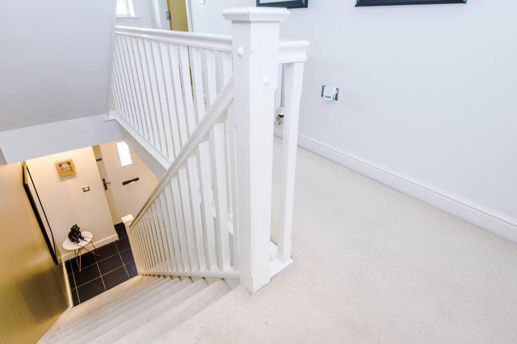 Stylish Townhouse Chester City Centre With Parking Exteriör bild